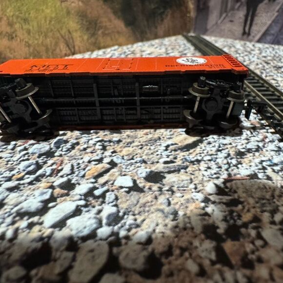 N Scale Atlas New York Central Reefer Car - Picture 6 of 7